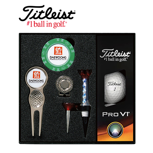 타이틀리스트 Pro V1 골프볼+칩볼마커+그리보수기볼마커(실버)+자석티 세트